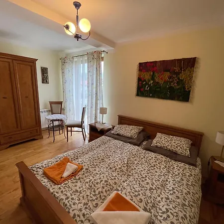 Apartmán Pod Dzika Roza Baligród Exteriér fotografie