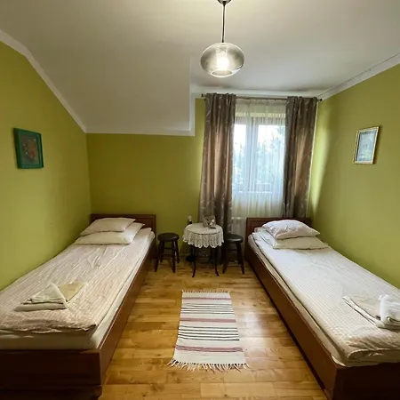 Apartmán Pod Dzika Roza Baligród Exteriér fotografie
