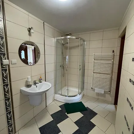 Apartmán Pod Dzika Roza Baligród Exteriér fotografie